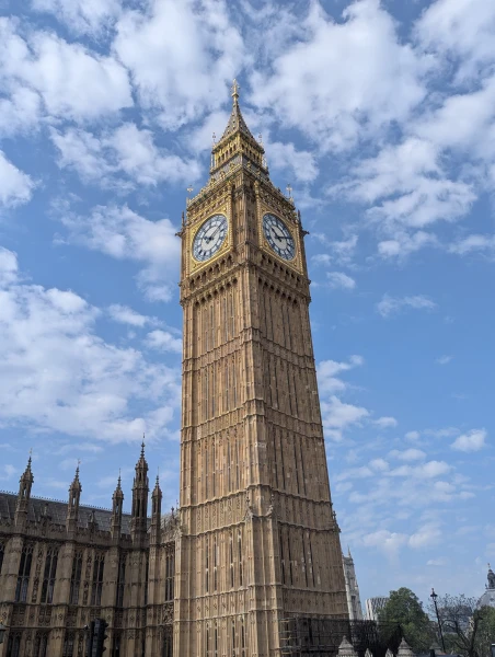 London – Very British, Very Modern