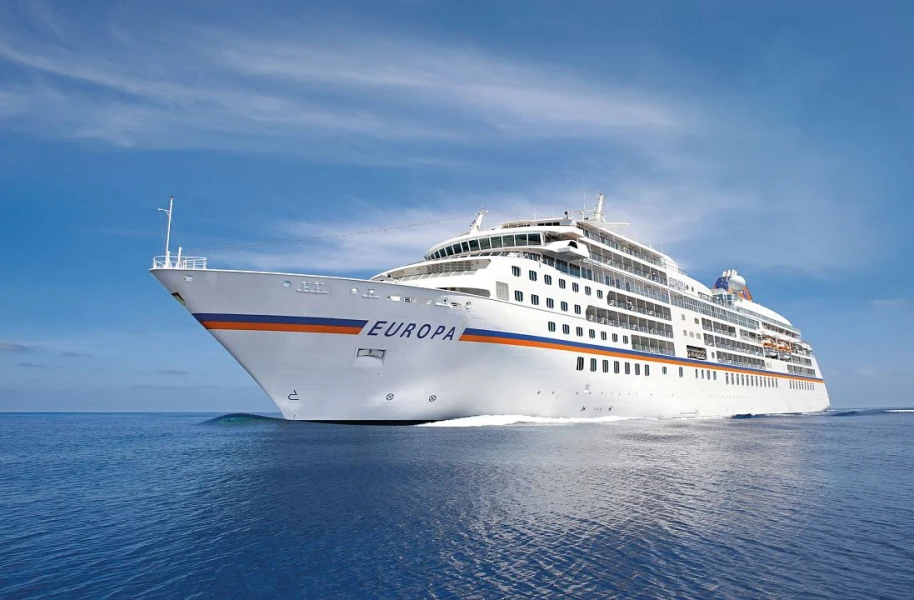 Die MS Europa von Hapag Lloyd Cruises