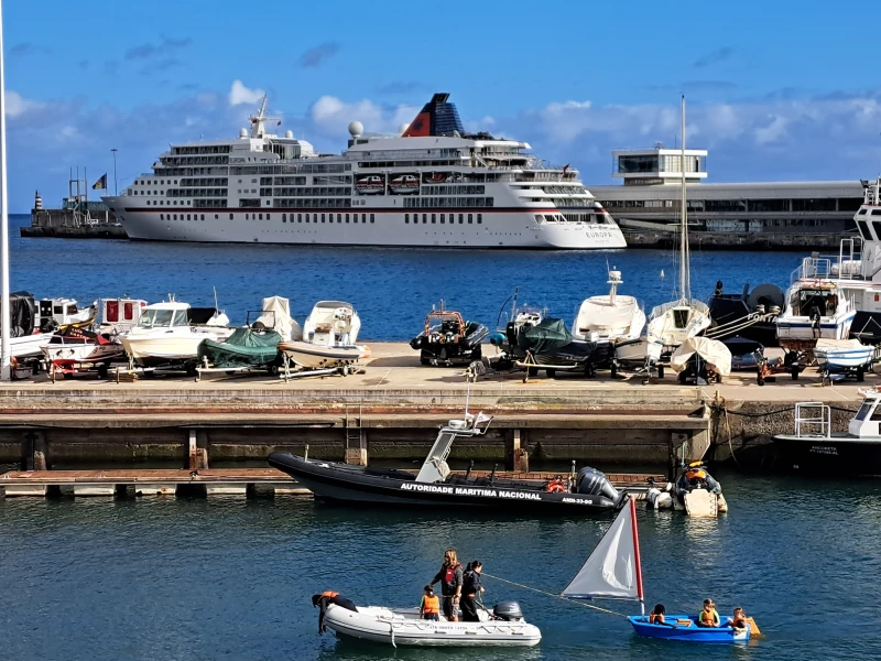 MS EUROPA  - Unterwegs mit der "Schönsten Yacht der Welt"