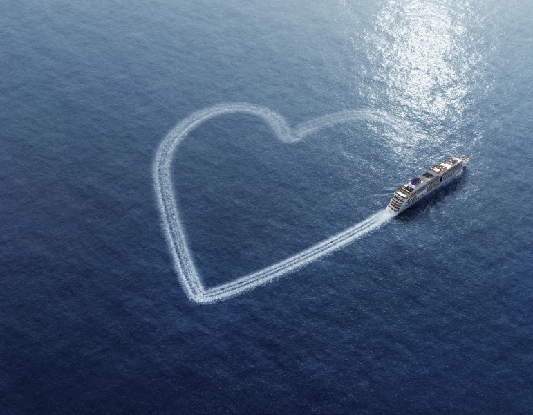 KREUZFAHRT MIT HAPAG LLOYD