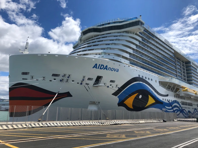 Kreuzfahrt mit dem neuen Kussmundschiff AIDAnova